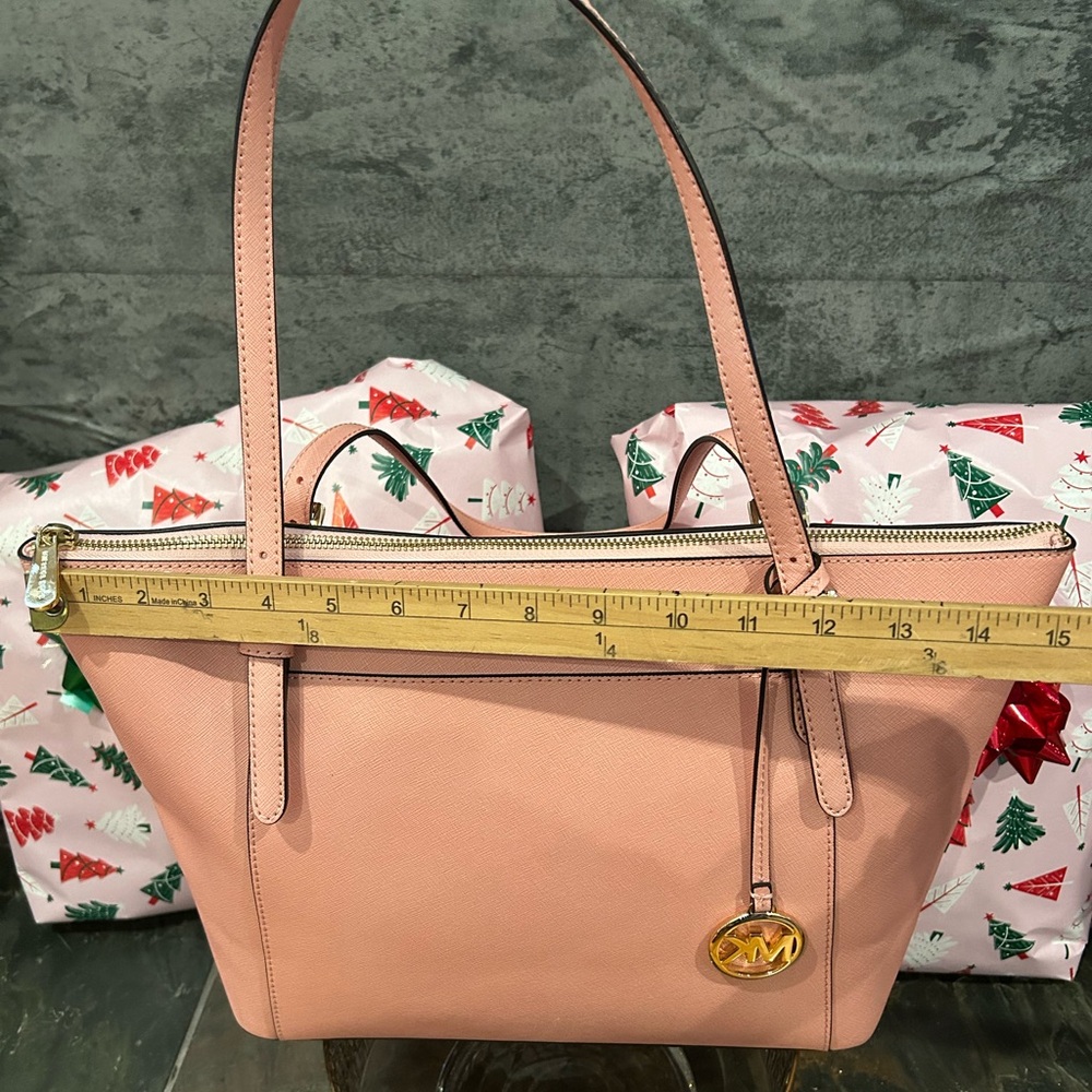 Michael Kors Blush Pink Tote - Picture 5 of 10
